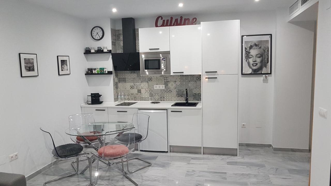Atocha 3 Appartement Málaga Buitenkant foto