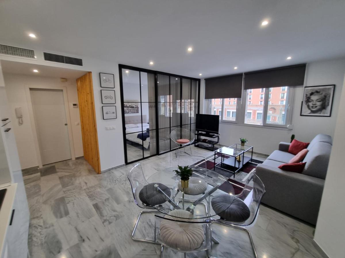 Atocha 3 Appartement Málaga Buitenkant foto